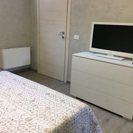 Vea Apartment Padenghe sul Garda Exterior foto
